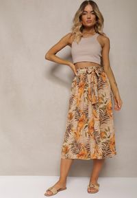 Renee - Beżowe Spodnie High Waist z Szerokimi Nogawkami z Gumką w Talii i Materiałowym Paskiem Berlefia. Stan: podwyższony. Kolor: beżowy. Materiał: materiał. Sezon: lato #5