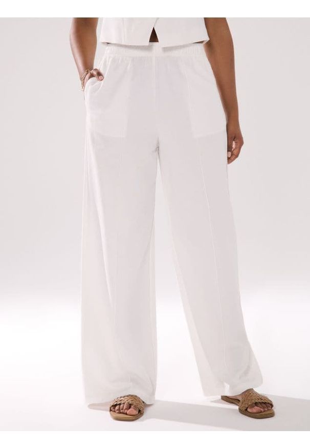 Sinsay - Spodnie wide leg z ozdobnymi przeszyciami - kremowy. Kolor: kremowy