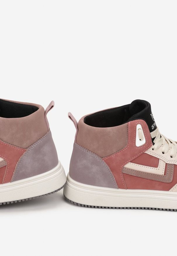 Renee - Ciemnoróżowe Sneakersy Maeramia. Okazja: na co dzień. Kolor: różowy. Materiał: jersey, jeans