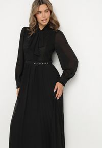 Born2be - Czarna Rozkloszowana Sukienka Maxi z Plisowanym Dołem i Paskiem Brofilla. Okazja: na co dzień. Kolor: czarny. Materiał: poliester, materiał, koronka. Wzór: aplikacja, koronka. Styl: casual, klasyczny. Długość: maxi #2