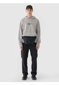 4f - 4F Bluza dresowa nierozpinana z kapturem męska - szara XXL. Okazja: na co dzień. Typ kołnierza: kaptur. Kolor: szary. Materiał: dresówka. Wzór: gładki, nadruk, ze splotem. Styl: sportowy, casual