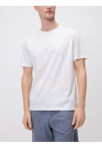 Reserved - T-shirt regular z bawełną merceryzowaną - biały. Kolor: biały. Materiał: bawełna