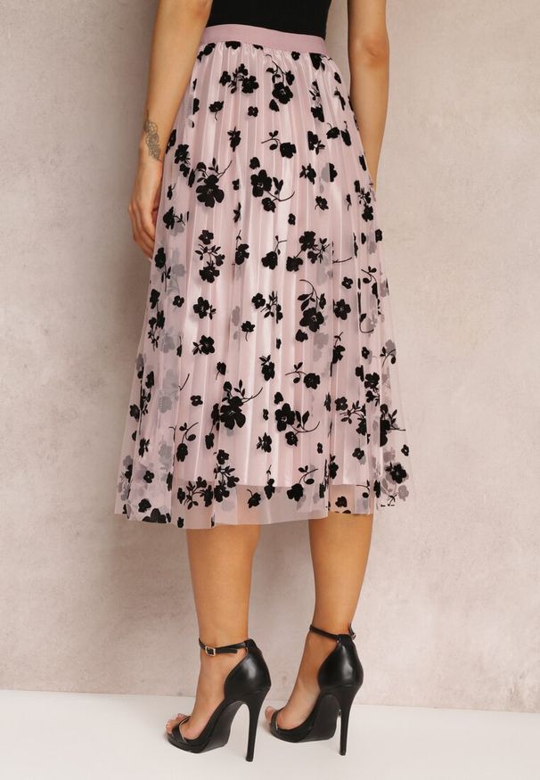 Renee - Różowa Spódnica Midi Tiulowa z Welurowymi Kwiatami i Gumką w Talii Zihrosa. Kolor: różowy. Materiał: welur, tiul. Wzór: kwiaty