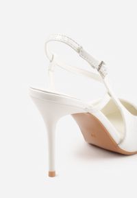 Renee - Białe Lakierowane Szpilki z Paskiem Wokół Kostki w Eleganckim Stylu Orinania. Okazja: na wesele, na ślub cywilny. Zapięcie: pasek. Kolor: biały. Materiał: lakier. Obcas: na szpilce. Styl: elegancki. Wysokość obcasa: średni #6