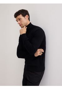 Reserved - Sweter z domieszką kaszmiru - czarny. Kolor: czarny. Materiał: kaszmir