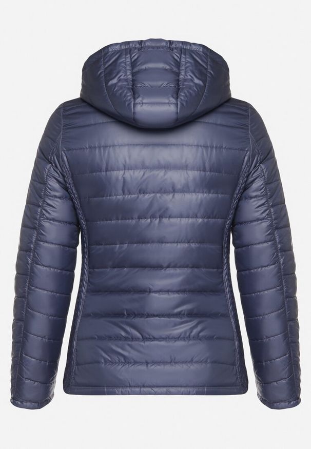 Born2be - Granatowa Pikowana Kurtka z Opinanym Kapturem i Wstawkami z Gumek Terilinde. Okazja: na co dzień. Kolor: niebieski. Styl: elegancki, casual