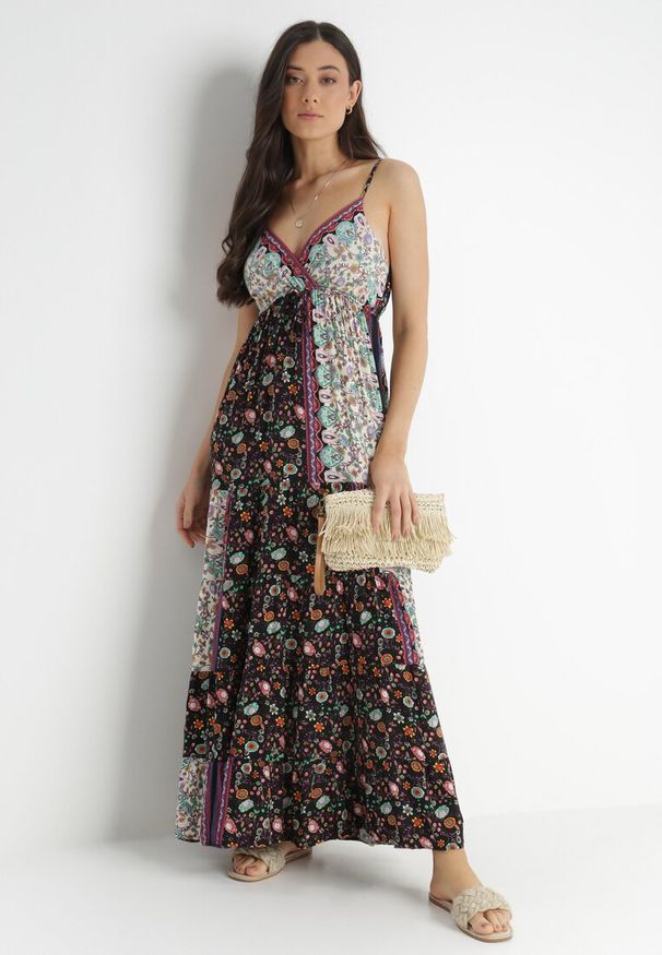 Born2be - Czarna Sukienka Olynome. Kolor: czarny. Materiał: wiskoza. Długość rękawa: na ramiączkach. Sezon: lato. Typ sukienki: kopertowe. Styl: boho. Długość: maxi