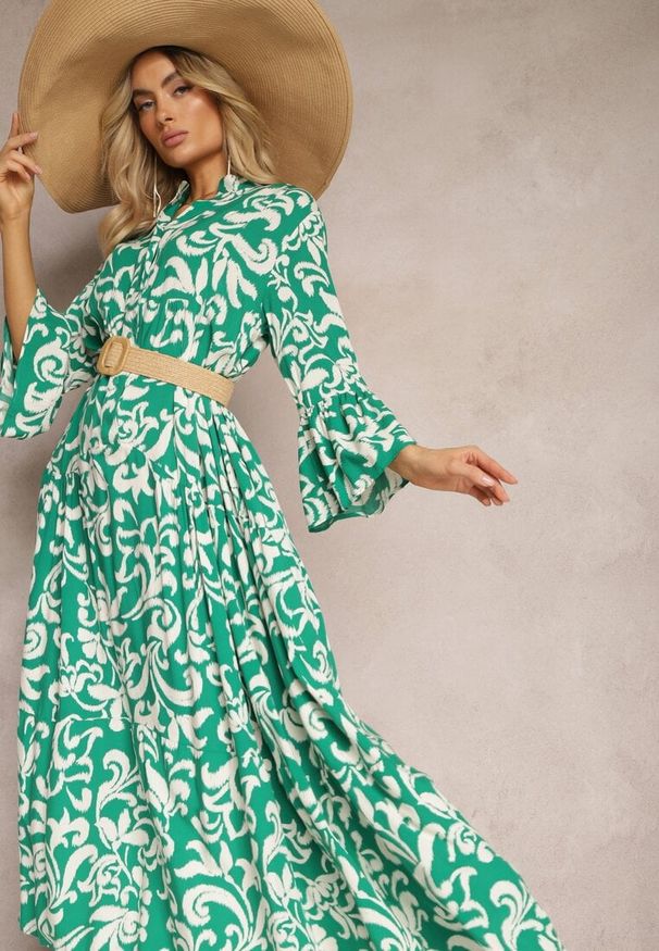 Renee - Zielona Rozkloszowana Sukienka z Wiskozy w Ornamentalny Wzór Irlilena. Kolor: zielony. Materiał: wiskoza. Sezon: lato