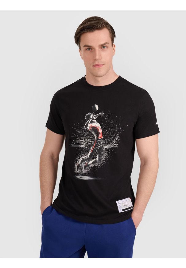 4f - 4F T-shirt regular z nadrukiem siatkarskim męski - czarny L. Okazja: na co dzień, do domu. Kolor: czarny. Materiał: bawełna, jersey, materiał. Wzór: nadruk. Styl: sportowy, klasyczny, casual