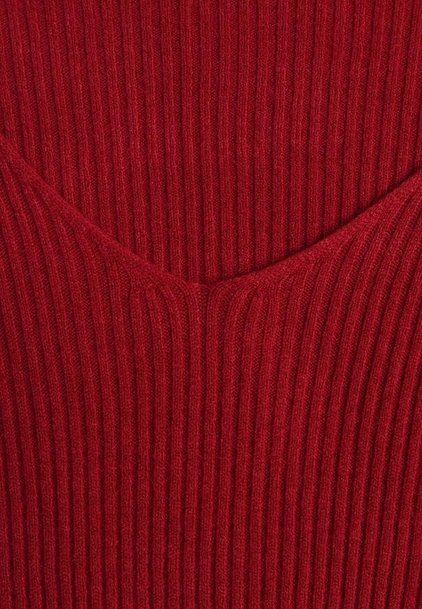 Born2be - Bordowy Dopasowany Sweter z Prążkowanej Dzianiny z Bawełną z Dekoltem w Serek Tesma. Okazja: na co dzień. Typ kołnierza: dekolt w serek. Kolor: czerwony. Materiał: bawełna, prążkowany, dzianina. Długość rękawa: długi rękaw. Długość: długie. Styl: elegancki, casual