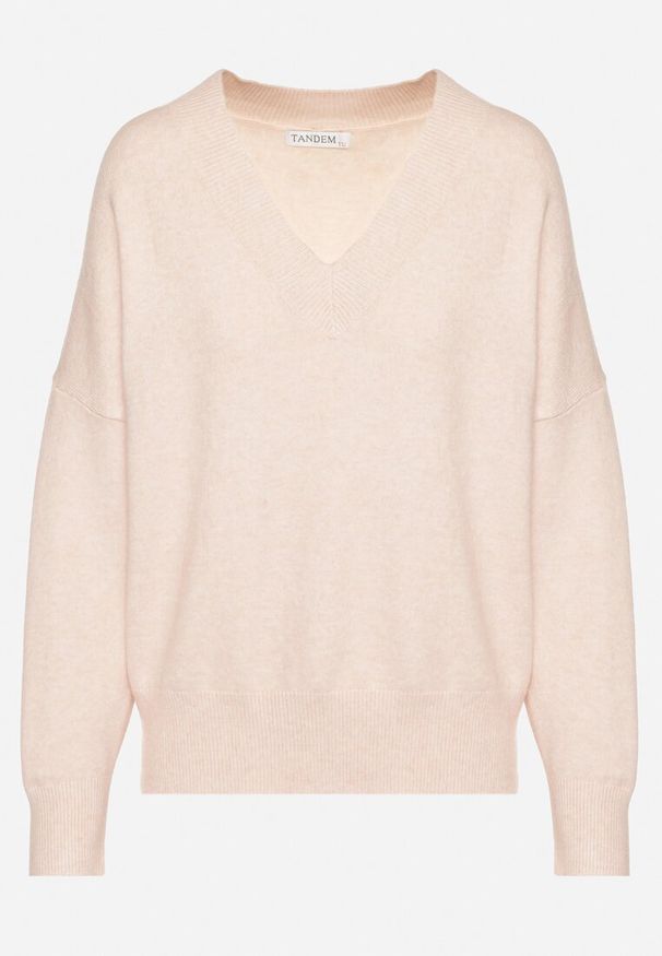Born2be - Jasnoróżowy Sweter z Dekoltem w V z Domieszką Kaszmiru Mariara. Okazja: na co dzień. Typ kołnierza: dekolt w kształcie V. Kolor: różowy. Materiał: kaszmir. Wzór: bez wzorów. Styl: casual