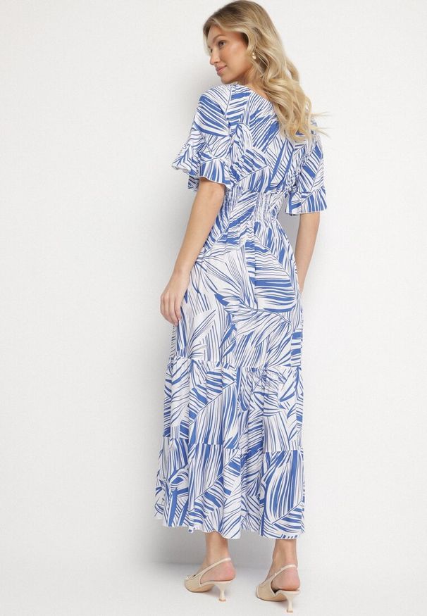 Born2be - Niebieska Bawełniana Sukienka Rozkloszowana w Liście Alaniva. Okazja: na co dzień. Typ kołnierza: dekolt w kształcie V. Kolor: niebieski. Materiał: bawełna. Wzór: nadruk. Sezon: wiosna, lato. Styl: casual, elegancki