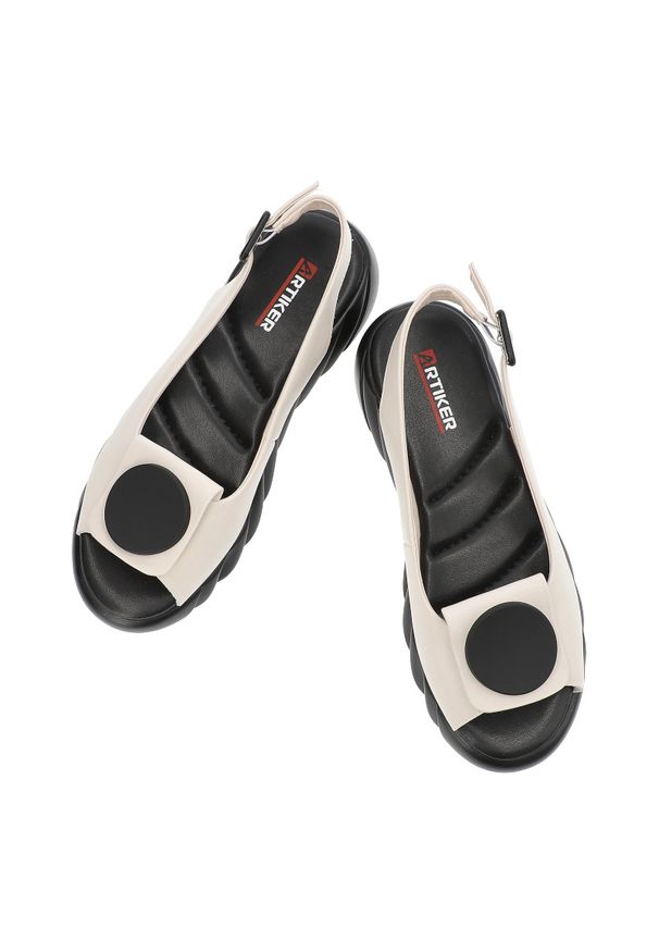 Beżowe Sandały Artiker Modne Obuwie Damskie. Okazja: na spacer. Kolor: beżowy. Materiał: materiał. Sezon: lato