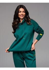 Ombre Clothing - Dresowa bluza unisex z kieszeniami i kapturem – ciemnozielona V17 OU-SNBC-0105 - XL/XXL. Okazja: na co dzień. Typ kołnierza: kaptur. Kolor: zielony. Materiał: dresówka. Wzór: aplikacja. Styl: casual #9