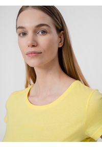 4f - T-shirt regular gładki damski. Kolor: żółty. Materiał: bawełna. Wzór: gładki #2