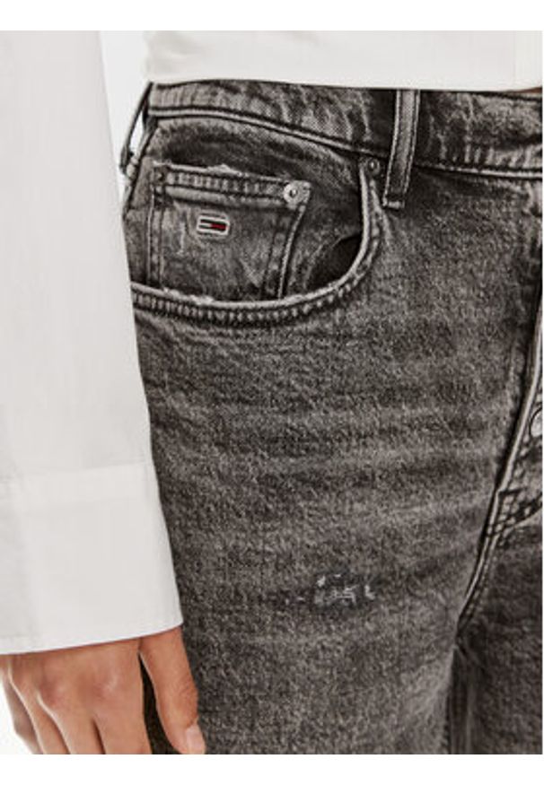 Tommy Jeans Jeansy DW0DW18174 Szary Mom Fit. Kolor: szary