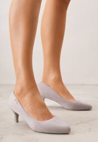 Born2be - Szare Czółenka Dephomene. Okazja: na imprezę. Zapięcie: bez zapięcia. Kolor: szary. Wzór: jednolity. Obcas: na obcasie. Wysokość obcasa: niski #3