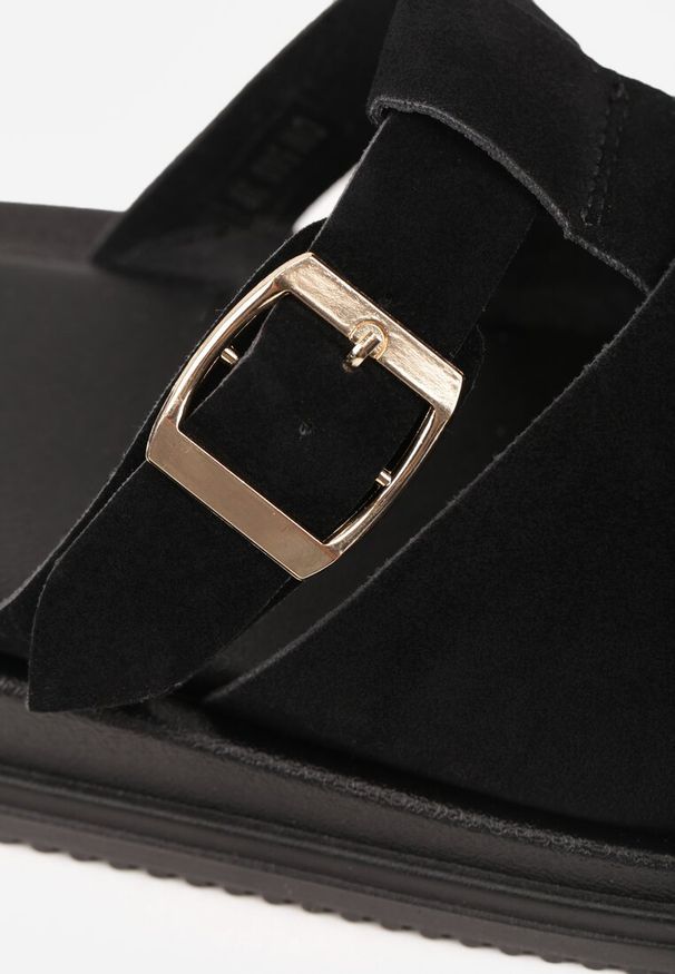 Renee - Czarne Klapki z Zakrytym Noskiem i Ozdobnymi Paskami z Klamerką Themine. Kolor: czarny. Materiał: nubuk, koronka. Sezon: lato