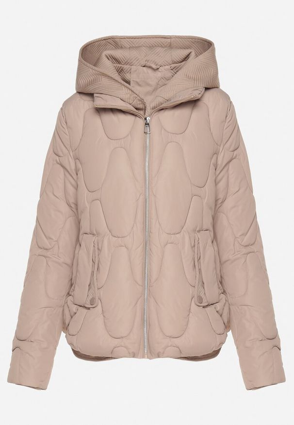 Born2be - Ciemnobeżowa Pikowana Kurtka z Materiałowym Kapturem i Kieszeniami Ravalynne. Okazja: na spacer, na co dzień. Kolor: beżowy. Materiał: materiał. Styl: elegancki, casual, sportowy, klasyczny