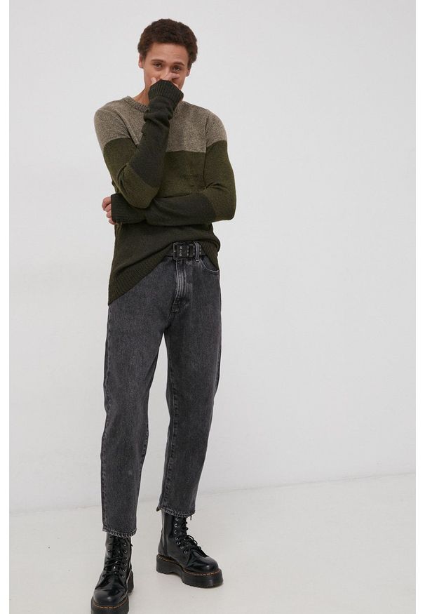 Only & Sons Sweter męski kolor zielony. Okazja: na co dzień. Kolor: zielony. Materiał: poliester, dzianina. Długość rękawa: długi rękaw. Długość: długie. Wzór: melanż. Styl: casual