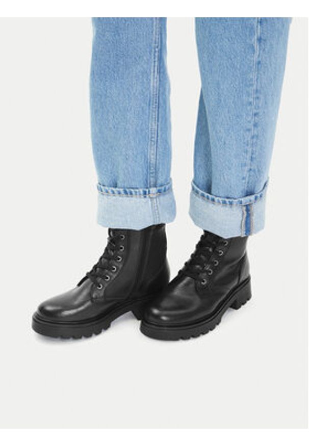Lasocki Trzewiki CEO-WI16-TZ36-02 Czarny. Kolor: czarny. Materiał: skóra