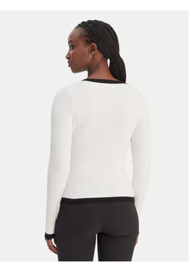 Guess Sweter W6RR26 Z3HP2 Biały Classic Fit. Kolor: biały. Materiał: syntetyk