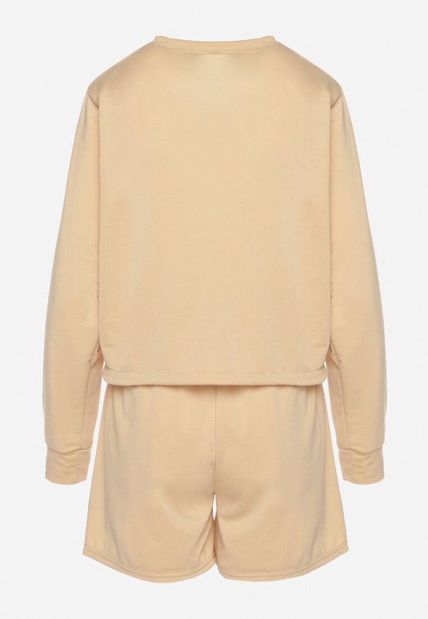 Born2be - Beżowy 2-Częściowy Komplet Dresowy Bluza z Nadrukiem i Luźne Szorty z Kieszeniami Ridana. Kolor: beżowy. Materiał: dresówka. Wzór: nadruk