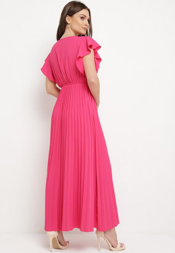 Born2be - Ciemnoróżowa Plisowana Sukienka Maxi Rozkloszowana z Luźnymi Rękawkami Serahpine. Okazja: na spacer, na co dzień, na imprezę. Kolor: różowy. Długość rękawa: krótki rękaw. Typ sukienki: proste. Styl: casual. Długość: maxi