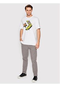 Converse T-Shirt Chevron Lizard Graphic 10023784-A01 Biały Standard Fit. Kolor: biały. Materiał: bawełna