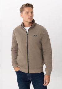 Volcano - Bluza ze stójką B-WILL. Okazja: na co dzień. Typ kołnierza: kołnierzyk stójkowy. Kolor: beżowy. Materiał: dzianina, jeans, prążkowany. Wzór: gładki. Styl: casual, klasyczny, sportowy