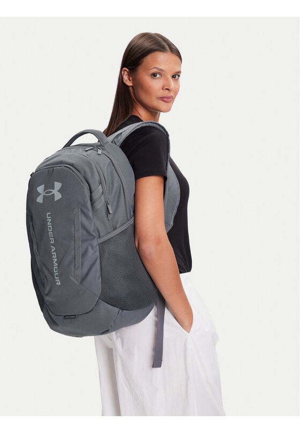 Under Armour Plecak UA Hustle 6.0 Backpack 1384672-025 Szary. Kolor: szary. Materiał: materiał