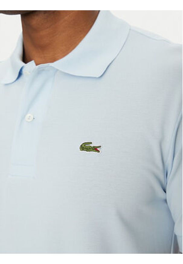 Lacoste Polo PH9851 Błękitny Classic Fit. Typ kołnierza: polo. Kolor: niebieski. Materiał: bawełna, syntetyk