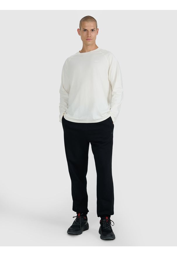 4f - 4F Longsleeve oversize gładki męski - biały XL. Okazja: na co dzień. Kolor: biały. Materiał: dzianina, jersey, bawełna, materiał. Długość rękawa: długi rękaw. Długość: długie. Wzór: gładki. Styl: casual, elegancki, sportowy, klasyczny