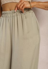 Renee - Jasnozielone Wiskozowe Spodnie Szerokie High Waist Rissalene. Okazja: na spotkanie biznesowe, do pracy. Stan: podwyższony. Kolor: beżowy. Materiał: wiskoza. Styl: biznesowy, elegancki #5