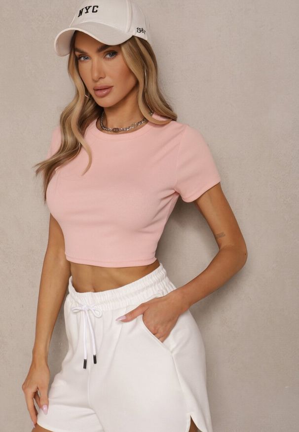 Renee - Różowy T-shirt z Bawełny z Prążkowanego Materiału Aszedi. Okazja: na co dzień. Kolor: różowy. Materiał: bawełna, materiał, prążkowany. Wzór: prążki. Styl: klasyczny, casual