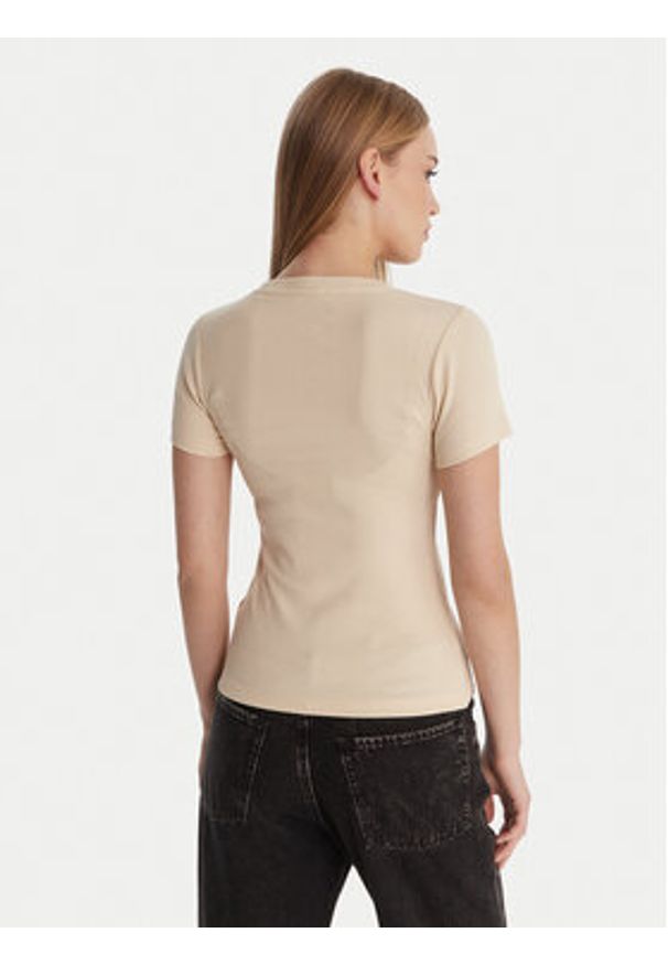 Guess Jeans T-Shirt W6RP21 KA0H1 Beżowy Slim Fit. Kolor: beżowy. Materiał: bawełna