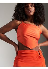 Sinsay - Crop top z wiązaniem - pomarańczowy. Kolor: pomarańczowy. Materiał: materiał. Wzór: gładki