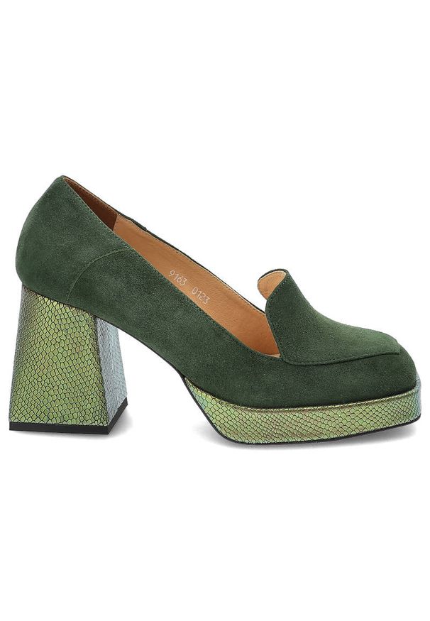 Zielone Półbuty Armodo Damskie Eleganckie Buty. Zapięcie: bez zapięcia. Kolor: zielony. Szerokość cholewki: normalna. Wzór: aplikacja. Materiał: zamsz, skóra. Sezon: wiosna. Obcas: na obcasie. Styl: elegancki. Wysokość obcasa: średni