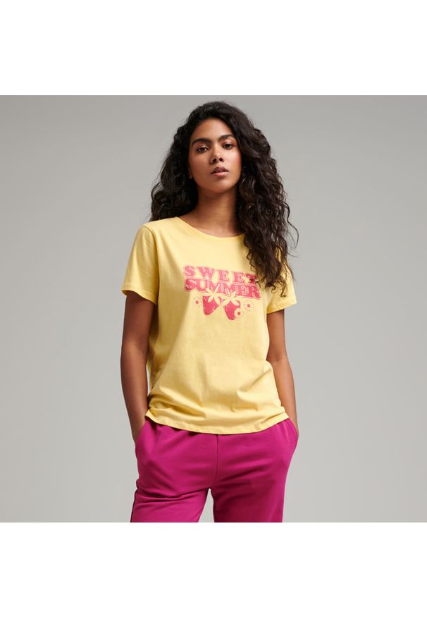 Sinsay - Koszulka z nadrukiem - Żółty. Kolor: żółty. Wzór: nadruk