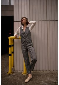 MOODO - Elegancka kamizelka szara. Kolor: szary. Materiał: wiskoza, elastan, poliester. Styl: elegancki