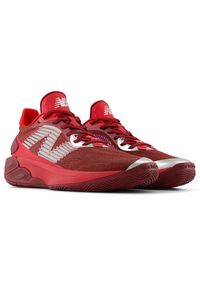 Buty męskie New Balance TWO WXY v5 BB2WYRD5 – czerwone. Wysokość cholewki: przed kolano. Kolor: czerwony. Materiał: syntetyk, materiał, guma. Szerokość cholewki: normalna. Sport: bieganie, koszykówka, fitness #4