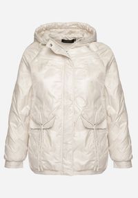 Born2be - Biała Kurtka Pikowana z Kapturem i Kieszeniami o Pudełkowym Kroju Eravinna. Okazja: na spacer. Typ kołnierza: kaptur. Kolekcja: plus size. Kolor: biały. Długość rękawa: długi rękaw. Długość: długie. Wzór: aplikacja #4