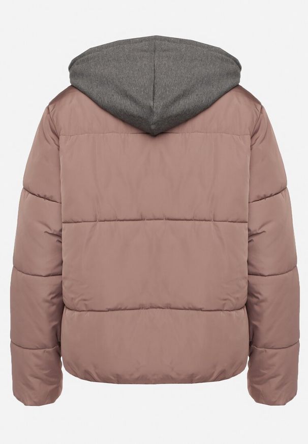 Born2be - Fioletowa Kurtka Ozdobiona Pikowaniem z Odpinanym Kapturem Miariana. Okazja: na co dzień. Kolor: różowy. Materiał: jeans. Długość rękawa: długi rękaw. Długość: długie. Wzór: aplikacja. Styl: elegancki, casual