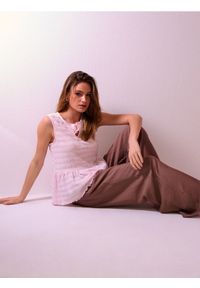 Sinsay - Wiskozowe spodnie wide leg - beżowy. Kolor: beżowy