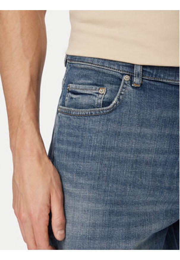 Guess Jeansy M6GA82 D0776 Niebieski Relaxed Fit. Kolor: niebieski