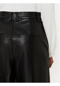 BARDOT Spodnie z imitacji skóry 58936PB Czarny Slim Fit. Kolor: czarny. Materiał: syntetyk