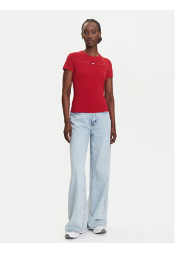 Tommy Jeans T-Shirt Linear DW0DW21422 Czerwony Slim Fit. Kolor: czerwony. Materiał: bawełna