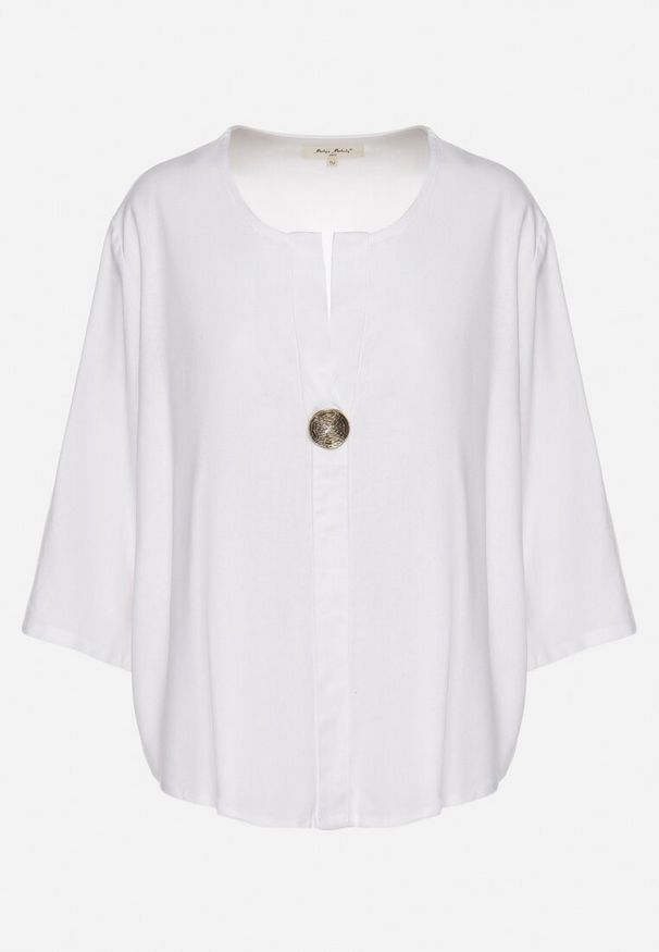 Born2be - Biała Bluzka z Lnem o Kroju Oversize Zdobiona Metaliczną Aplikacją Soffie. Okazja: na co dzień. Typ kołnierza: dekolt w serek. Kolor: biały. Materiał: len. Wzór: aplikacja. Styl: klasyczny, casual