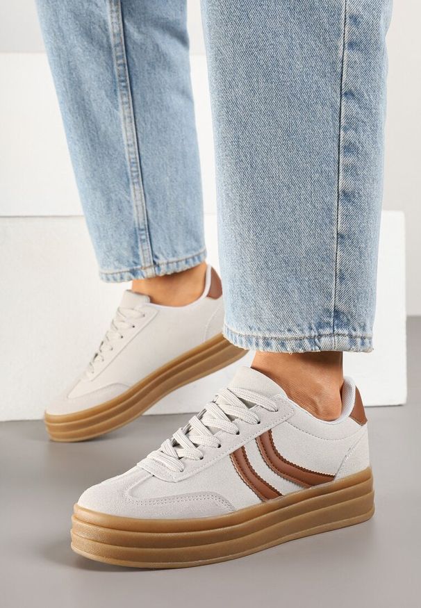Renee - Szare Sneakersy Typu Kultowe Tenisówki na Grubej Podeszwie z Tłoczeniem Lisanitea. Okazja: na co dzień. Kolor: szary. Materiał: jeans