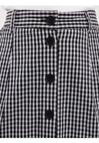 Big-Star - Spódnica damska midi w drobną kratę z guzikami biało-czarna Polli 906. Kolor: czarny. Materiał: bawełna, tkanina. Wzór: kratka. Styl: elegancki, retro, klasyczny #7